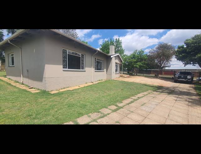 3 BEDROOM HOUSE FOR SALE IN HEIDELBERG CENTRAL